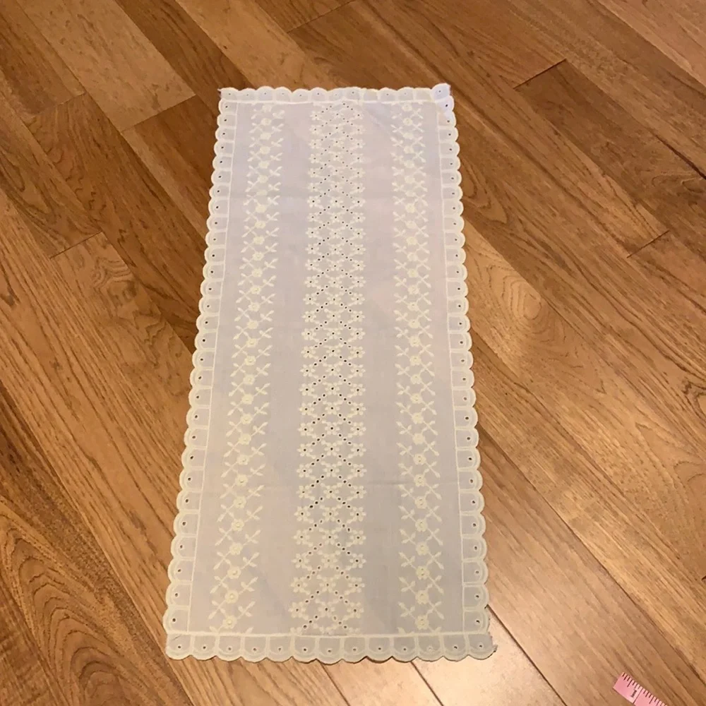 Pretty Vintage Table Runner Estate Sale Pick